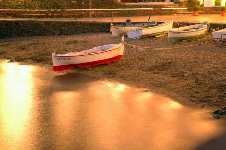 april2007/cadaques_Port_Lligat