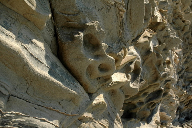 april2007/rocks_cadaques
