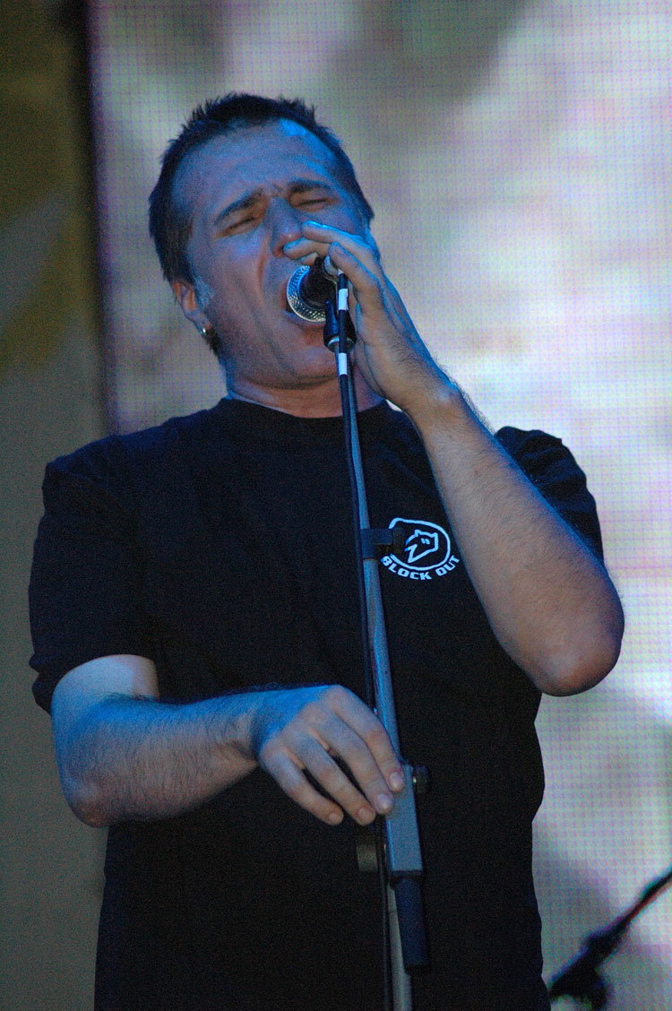 beerFest2008/blockOut