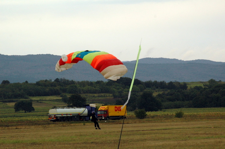 sky/2007-08-12-Paracin