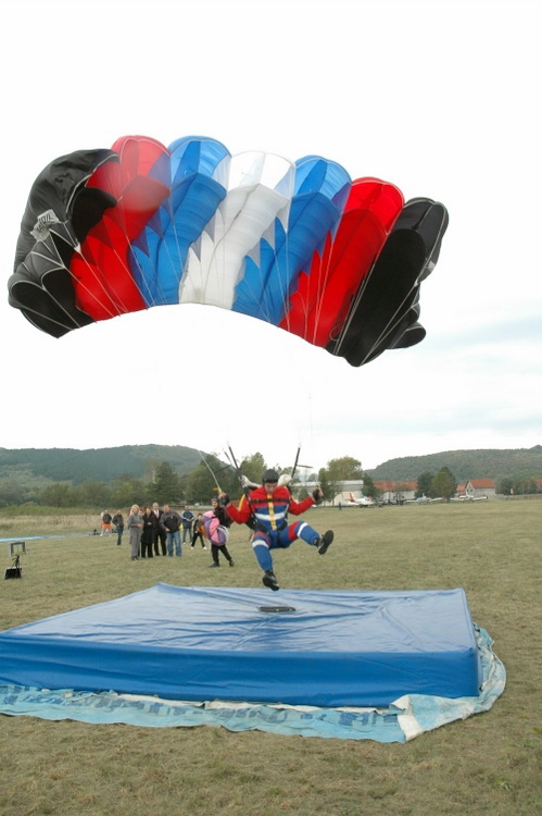 sky/2008-09-27-Paracin