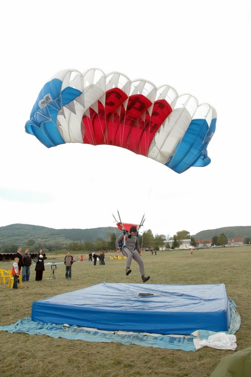 sky/2008-09-27-Paracin