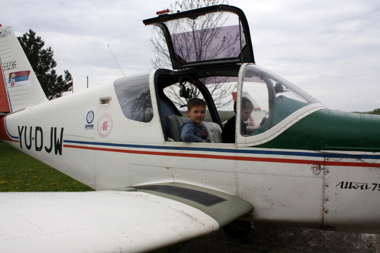 sky/2009-04-19-Paracin