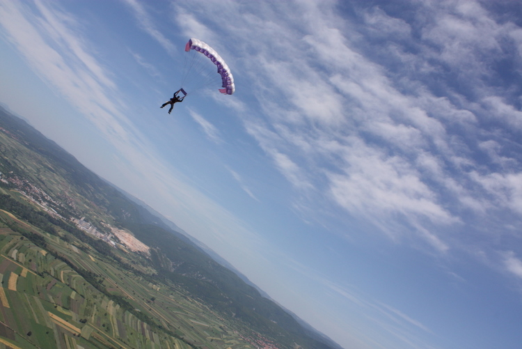 sky/2009-06-06-Paracin