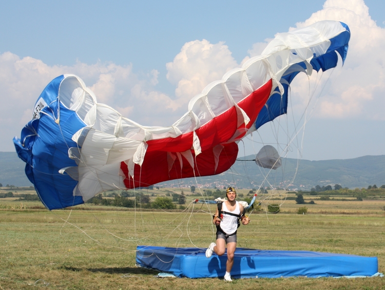 sky/2009-08-29-Paracin