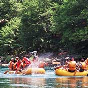 tara_rafting_aug2004