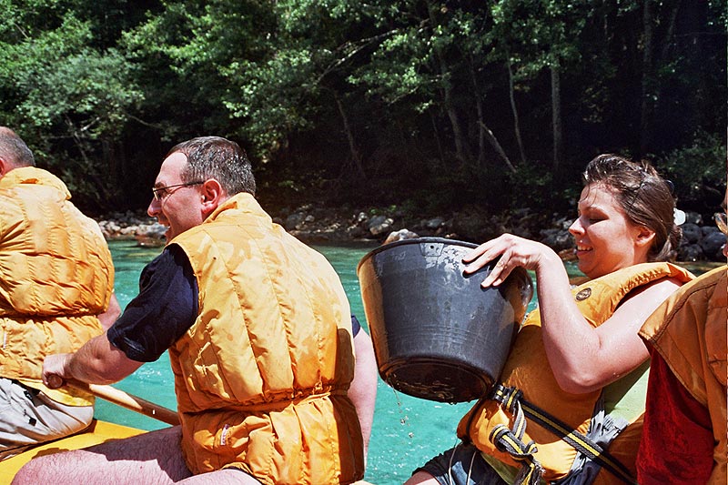 tara_rafting_aug2004